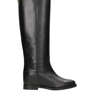 Via Roma 15 | Stivale Nero